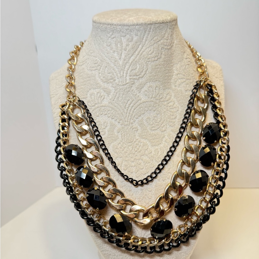 Elegant Gold and Black Layered Necklace